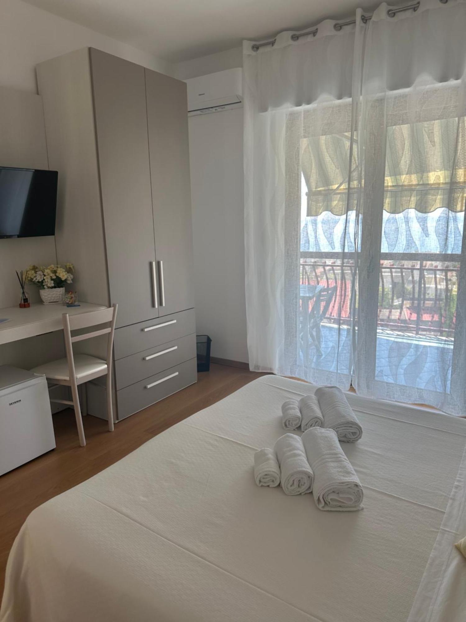 Bnb Nuova Vita Паола Екстер'єр фото